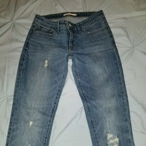 Levis 711 Skinny Jeans
